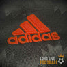Logo Adidas rouge brodé sur le maillot third Manchester United 15/16