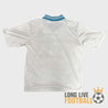 Vue arrière du maillot domicile de l'Olympique de Marseille 1996-1997 avec col bleu à bandes blanches